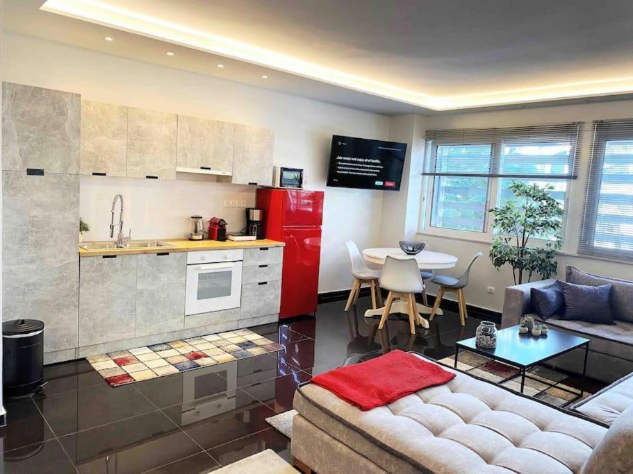 New Amazinglarge Luxury 4Br Suite/1Min Toacropolis Афины Экстерьер фото