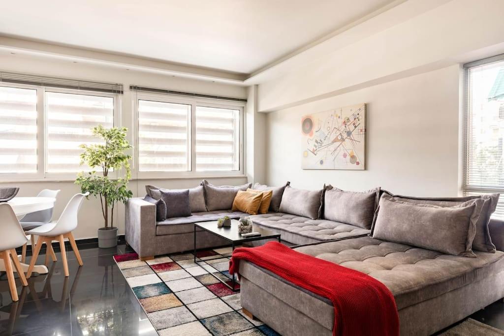 New Amazinglarge Luxury 4Br Suite/1Min Toacropolis Афины Экстерьер фото